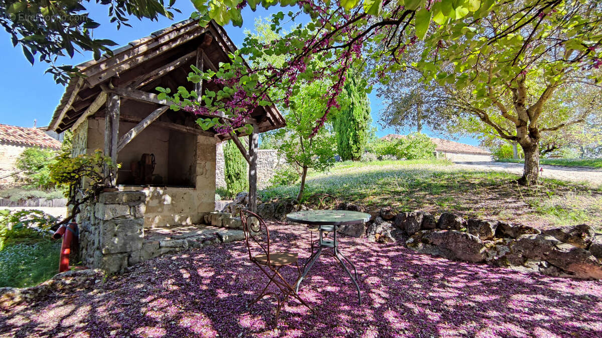 Maison à CAZES-MONDENARD