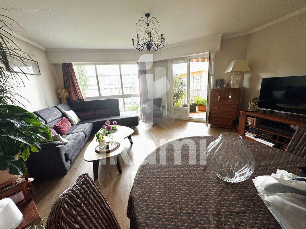 Appartement à AULNAY-SOUS-BOIS