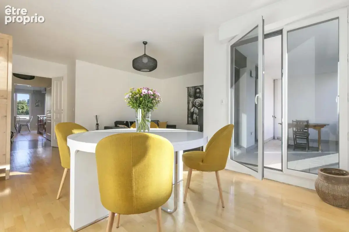 Appartement 4P / 3 Chambres / Balcon / Parking - photo 3