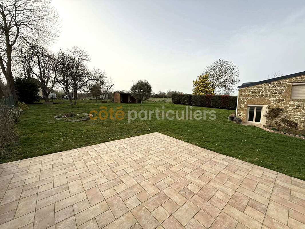 Maison à SAINTE-HONORINE-DU-FAY