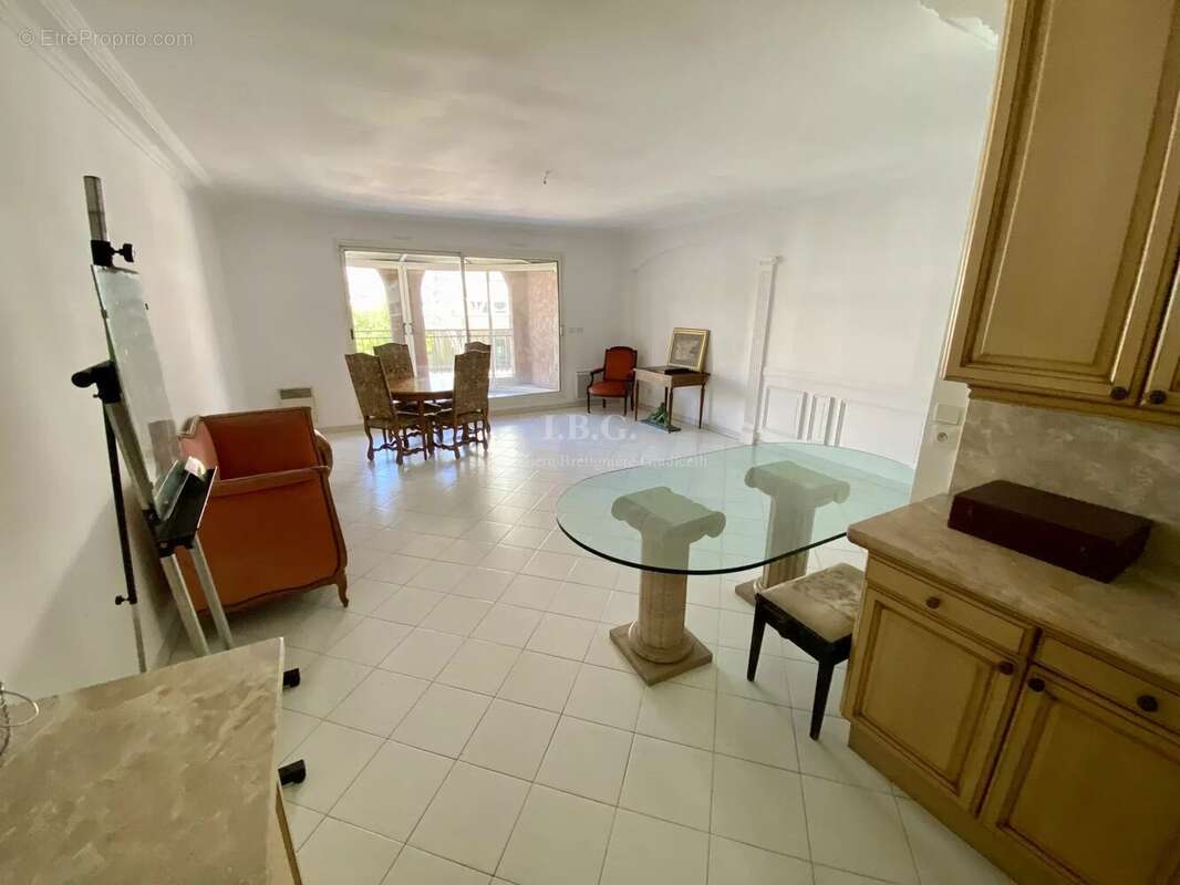 Appartement à MARSEILLE-8E