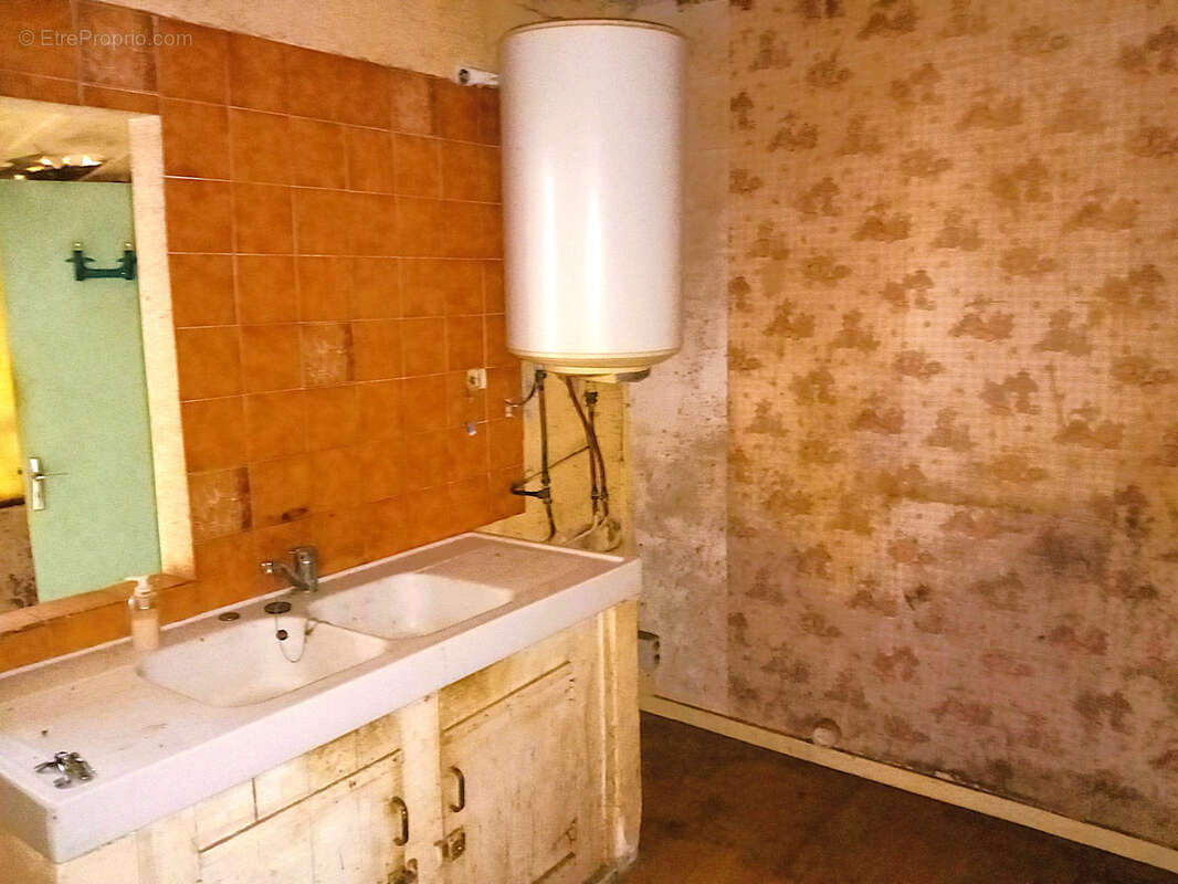 Maison à BEAUVILLIERS