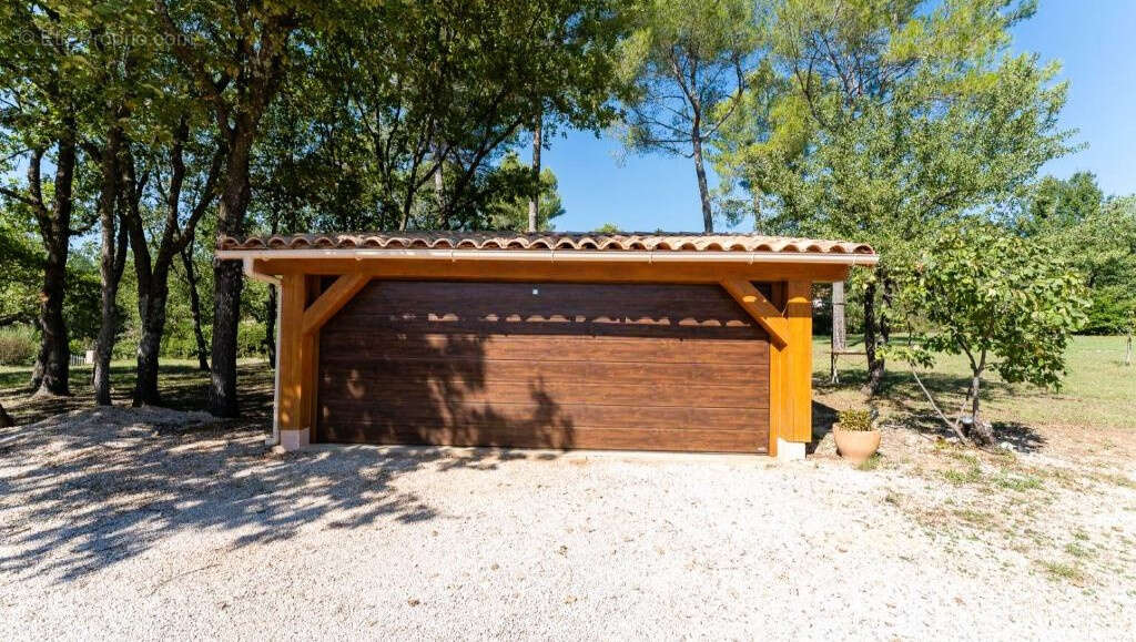 Maison à SAINT-MAXIMIN-LA-SAINTE-BAUME