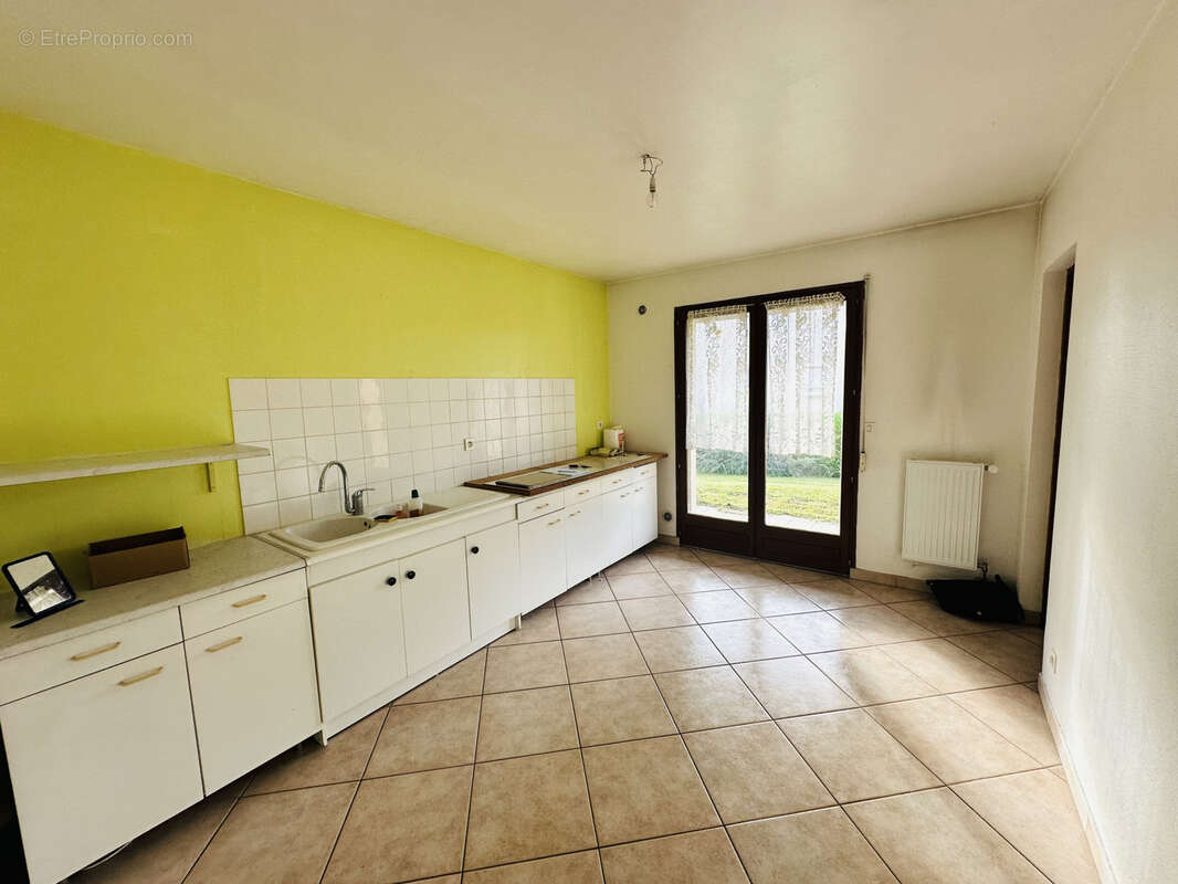 Maison à LES NOES-PRES-TROYES