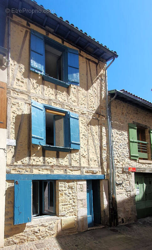 Maison à VILLEFRANCHE-DE-ROUERGUE