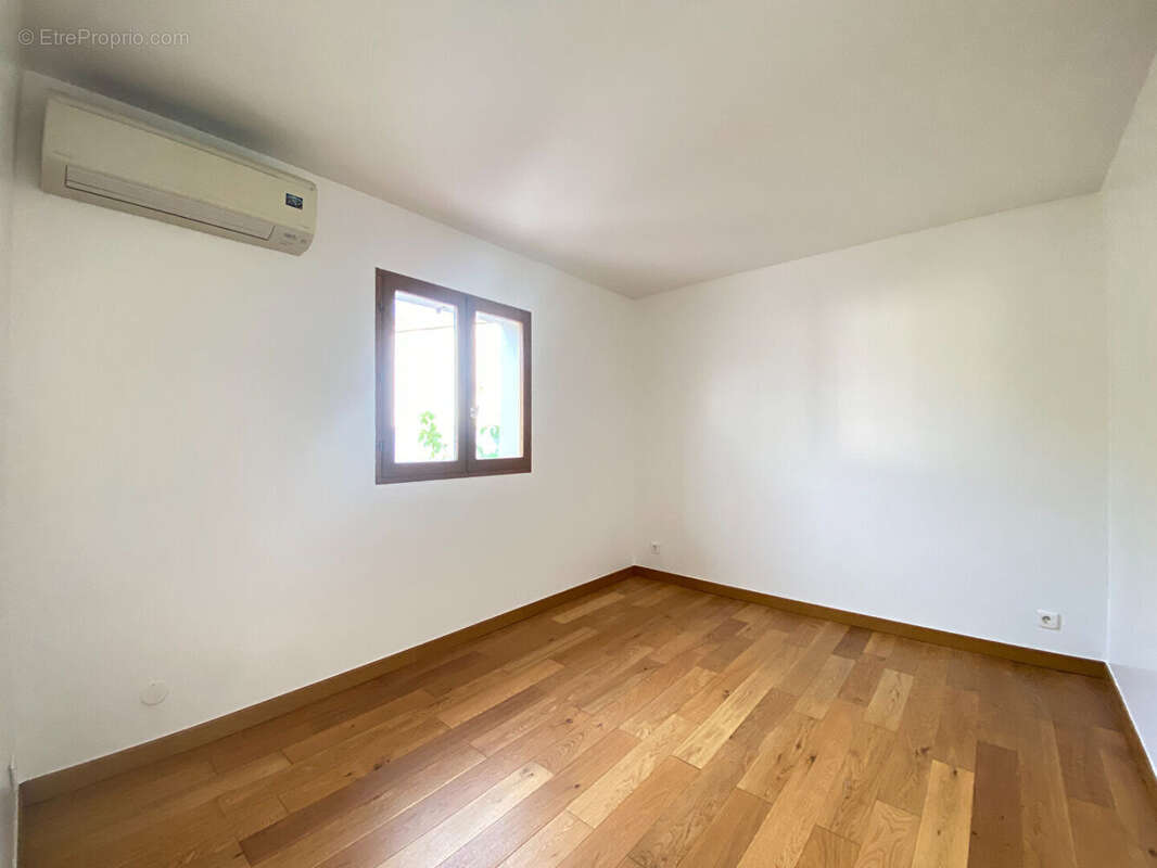 Maison à AURIBEAU-SUR-SIAGNE