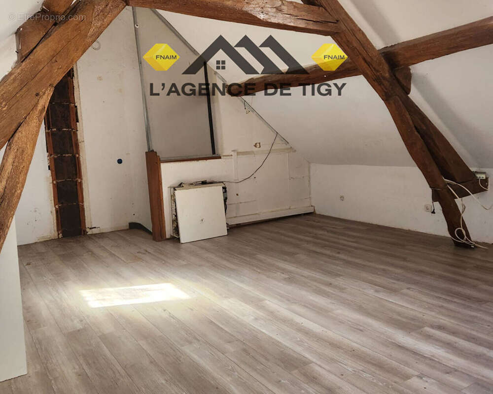 Maison à VANNES-SUR-COSSON