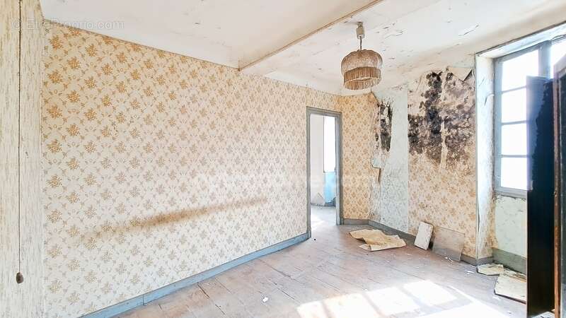 Maison à SAUVETERRE-DE-BEARN