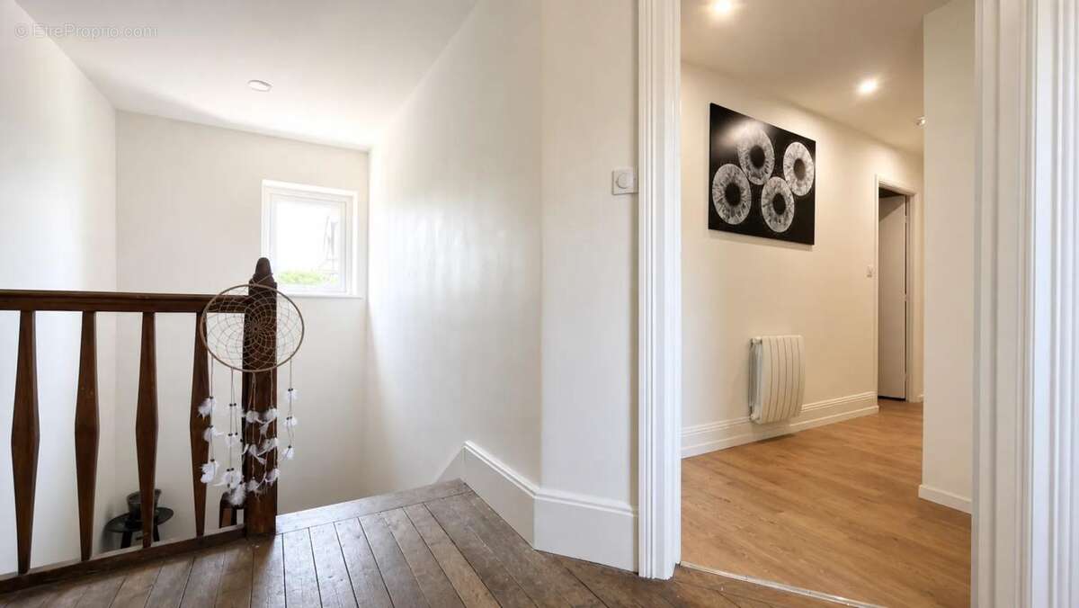 Maison de 4 pièces de 110 m² à Courbesseaux - photo 2