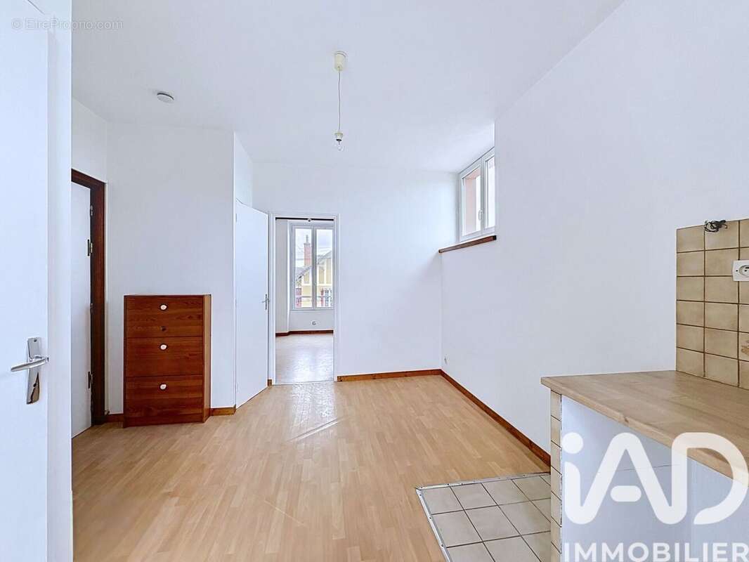 Photo 2 - Appartement à CORBEIL-ESSONNES