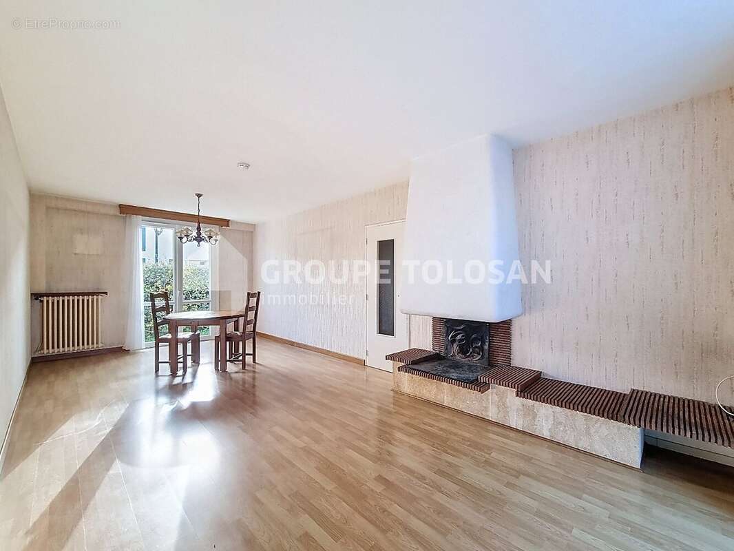 Maison à MONTGISCARD