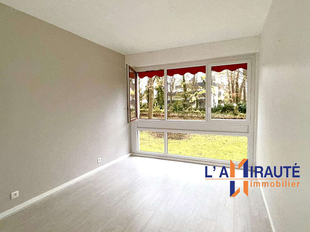 Appartement à MAISONS-LAFFITTE