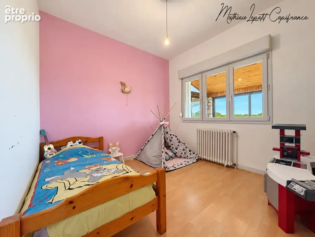 à vendre LIMEYRAT – Maison T4 sur terrain clos et arboré de 3 250 m²/kota finlandais en bois - photo 6