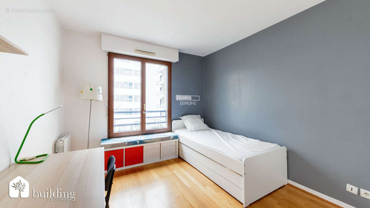 Appartement à LEVALLOIS-PERRET