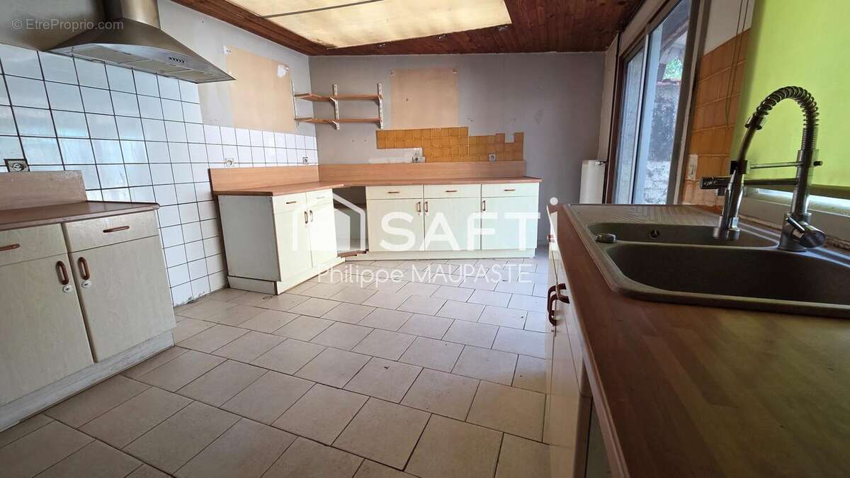 Maison 140 m² à Raveau  - photo 2