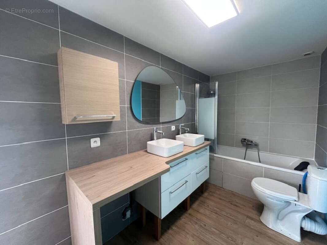 Appartement à LA SALVETAT-SAINT-GILLES