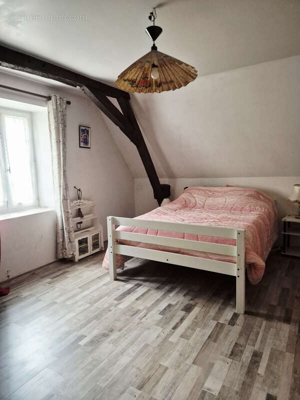 Maison à MIRE