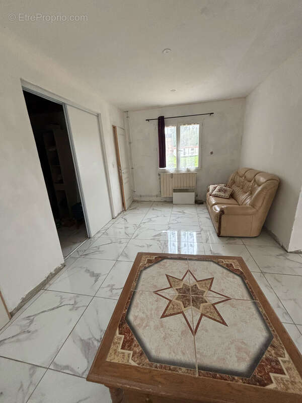 Maison à BERNAVILLE