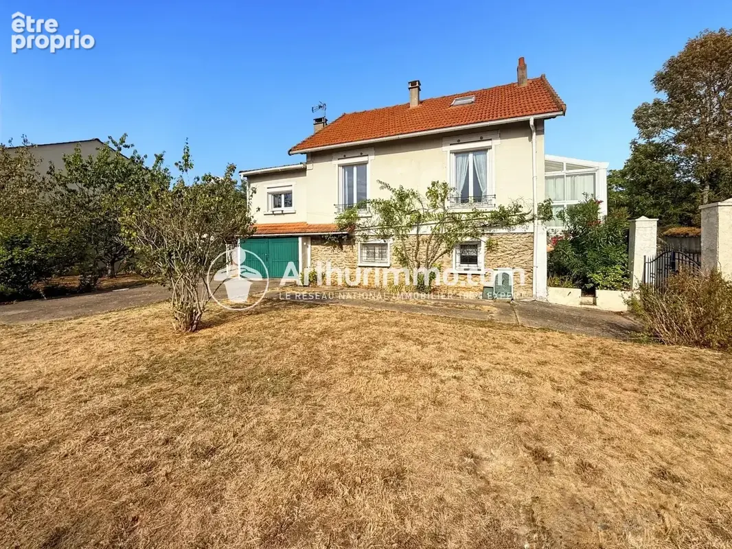 Photo Maison à Etiolles au prix de 299 000€