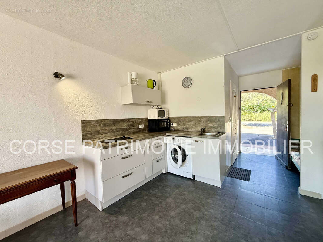 Studio en bord de mer à Cervione - photo 2