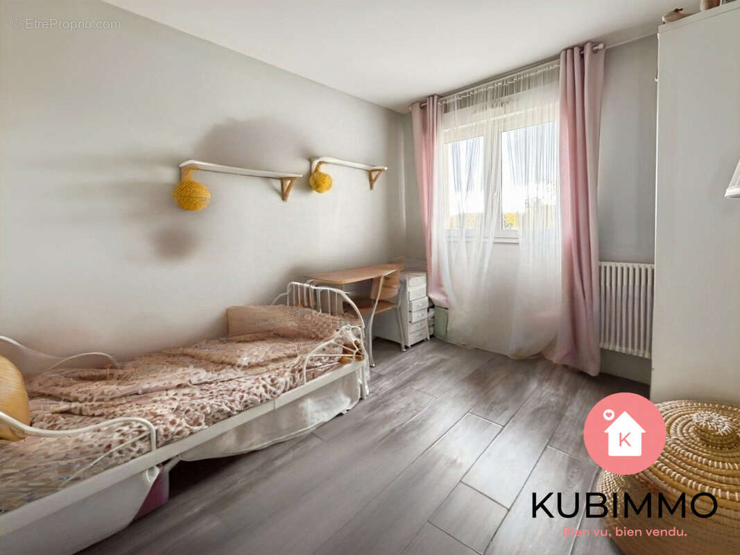 Appartement à LOGNES