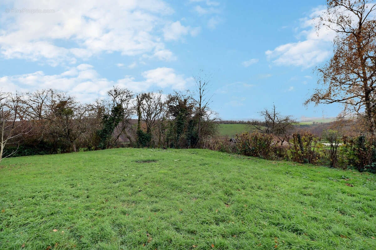 Maison à VILLENEUVE-EN-MONTAGNE