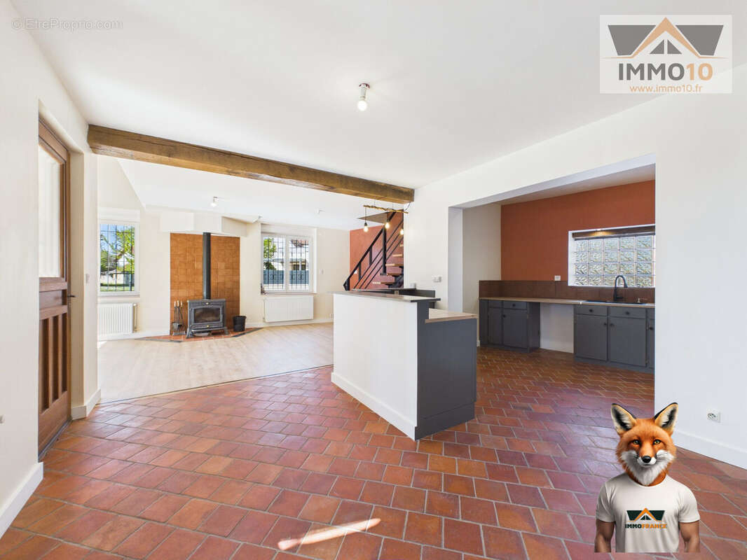 Maison à LES NOES-PRES-TROYES