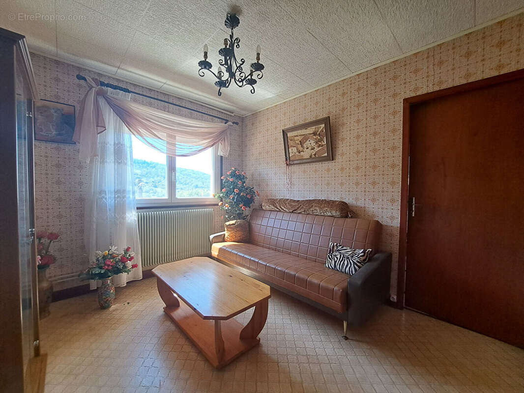 Maison à CONLIEGE