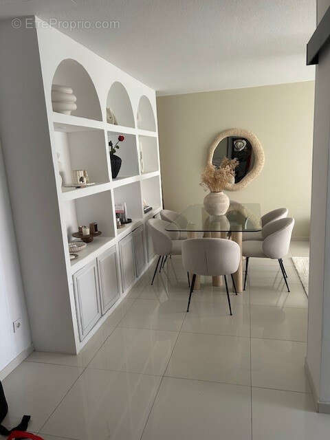 Appartement à VALLAURIS