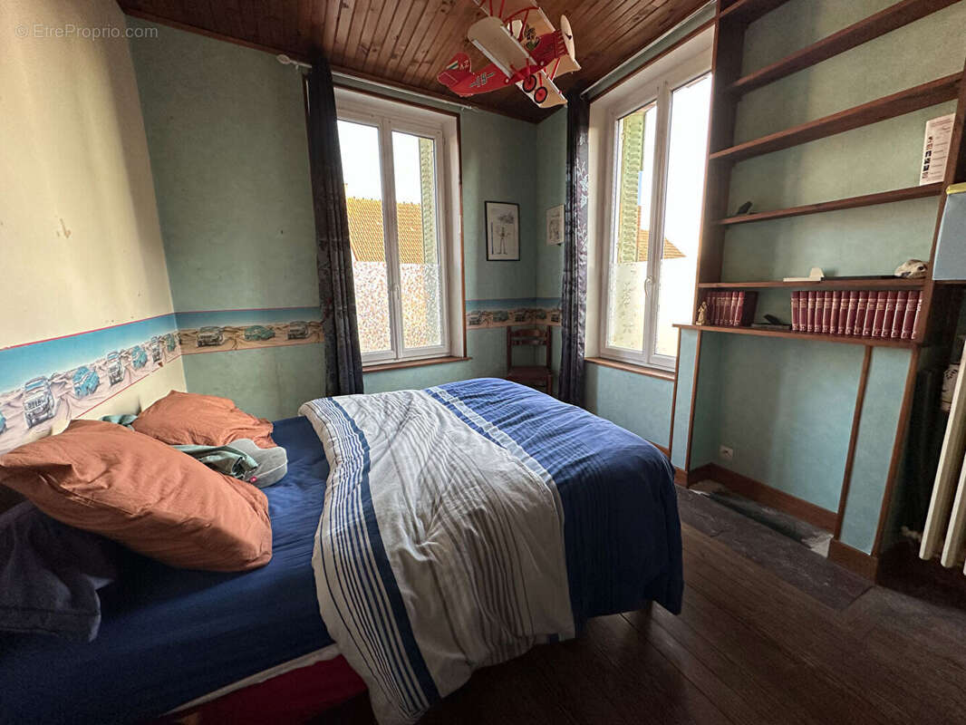 Maison à FERE-CHAMPENOISE