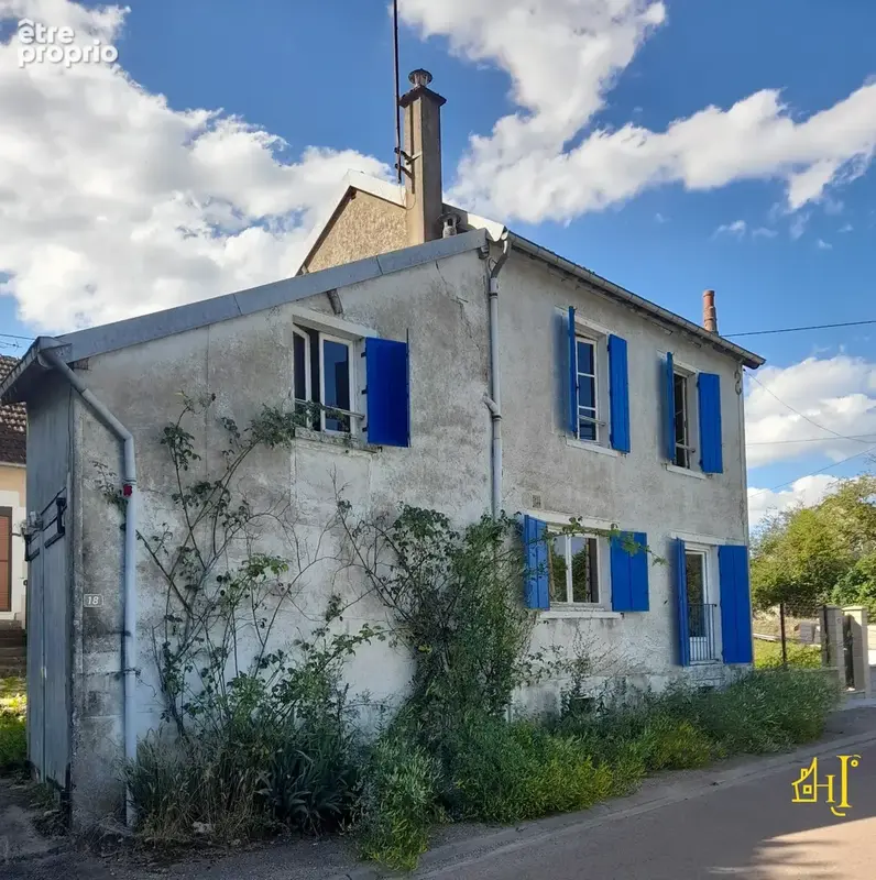 Maison à FAVERELLES
