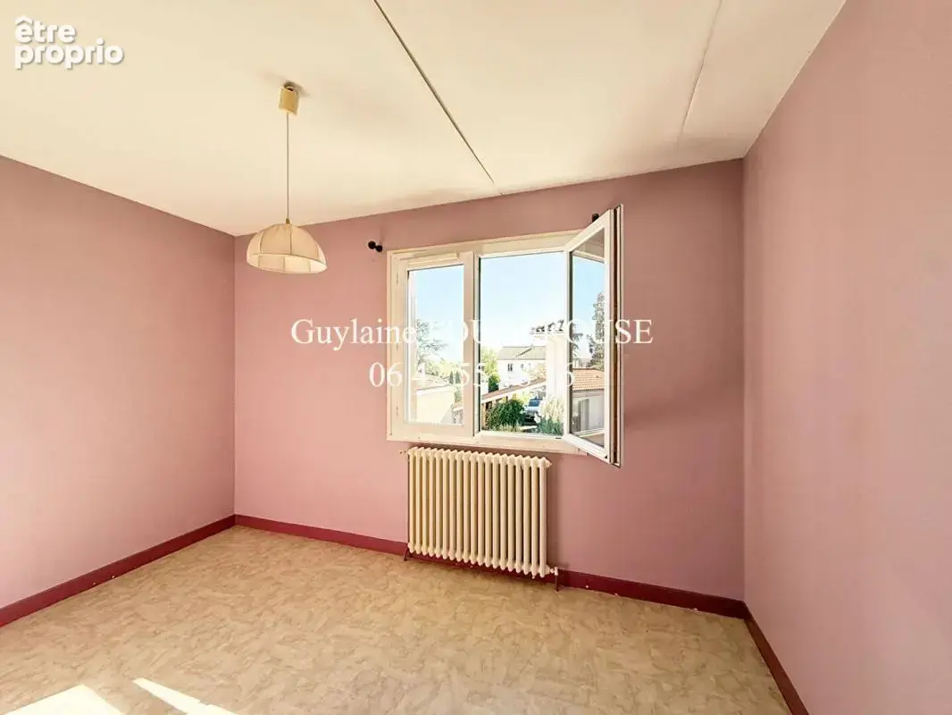 Maison au centre de SAVIGNEUX  42600 - 4 chambres - photo 6