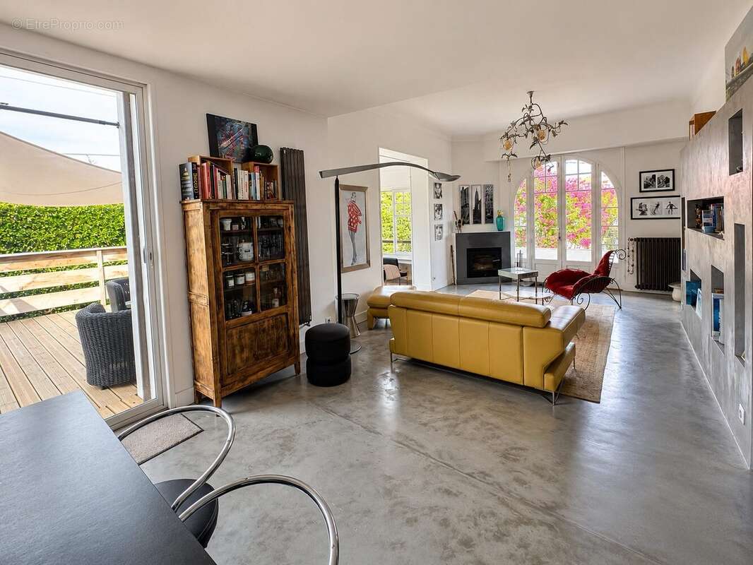 Maison 220 m² à Anglet  - photo 6
