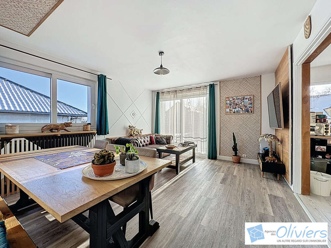 Maison à MAGNY-LES-HAMEAUX