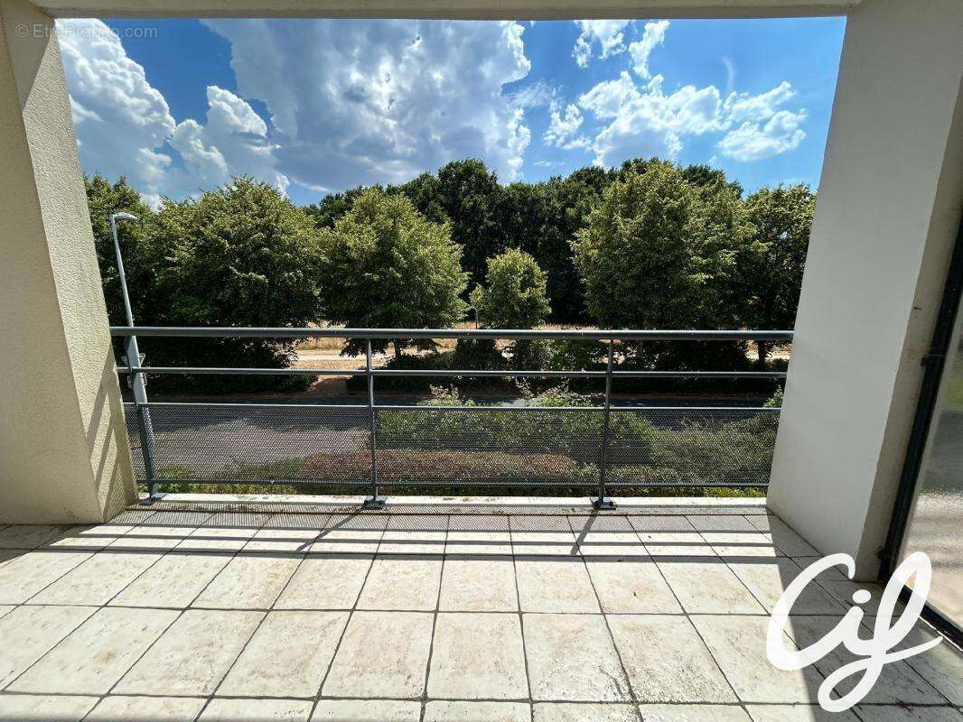 Appartement T3 LA CHAPELLE SUR ERDRE - 64.5 m2  203 000 Euros - photo 4