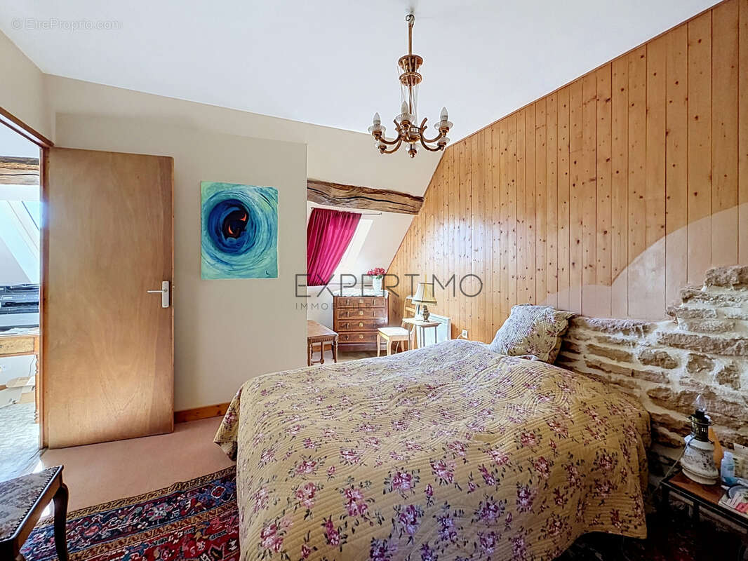 Burnand : Authentique maison en pierre avec 3 149 m2 de terrain - photo 19