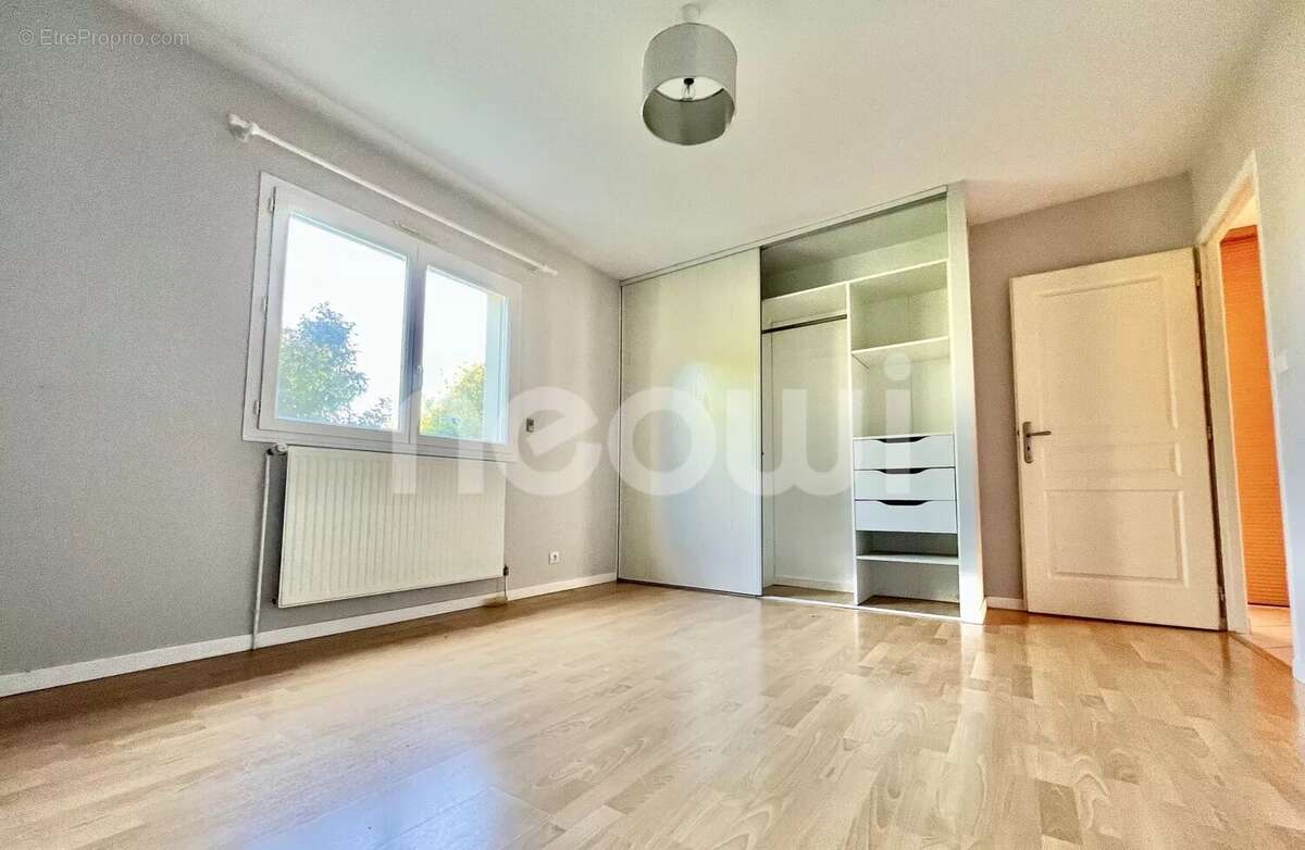 Maison à SAINT-BONNET-PRES-RIOM