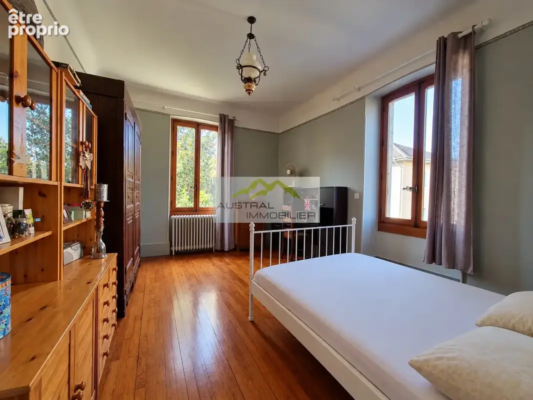 Maison de caractère de 166 m2 avec jardin arboré de 909 m2 et piscine ! - photo 8
