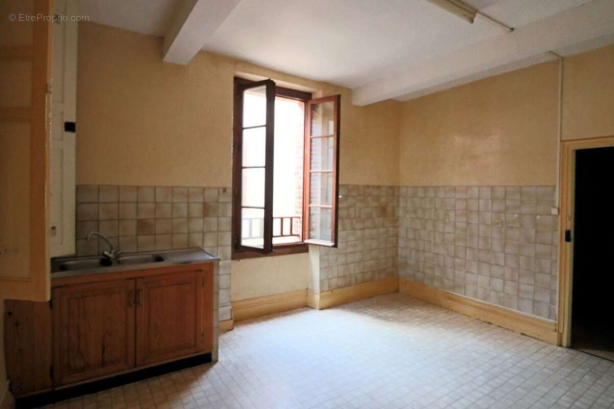 IDEAL INVESTISSEUR, appartement de 221m² pouvant être divisé - photo 11