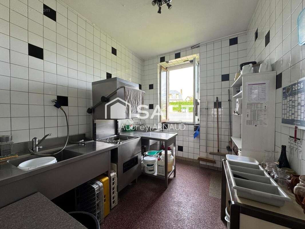 Commerce 535 m² à Saint-Avit  - photo 4