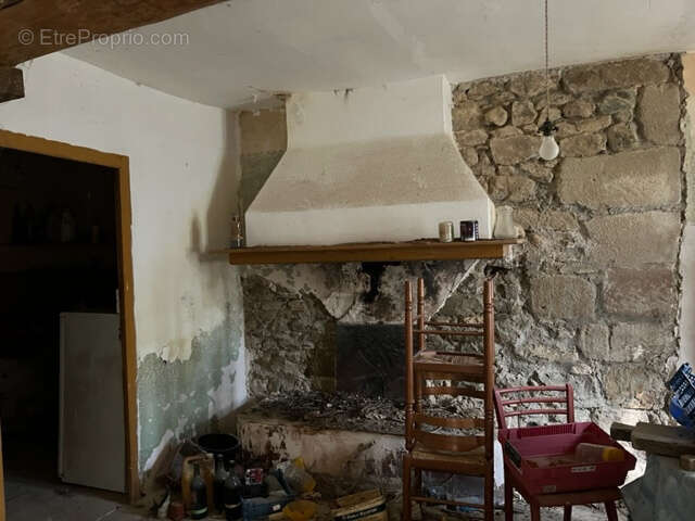 Maison à AZILLE