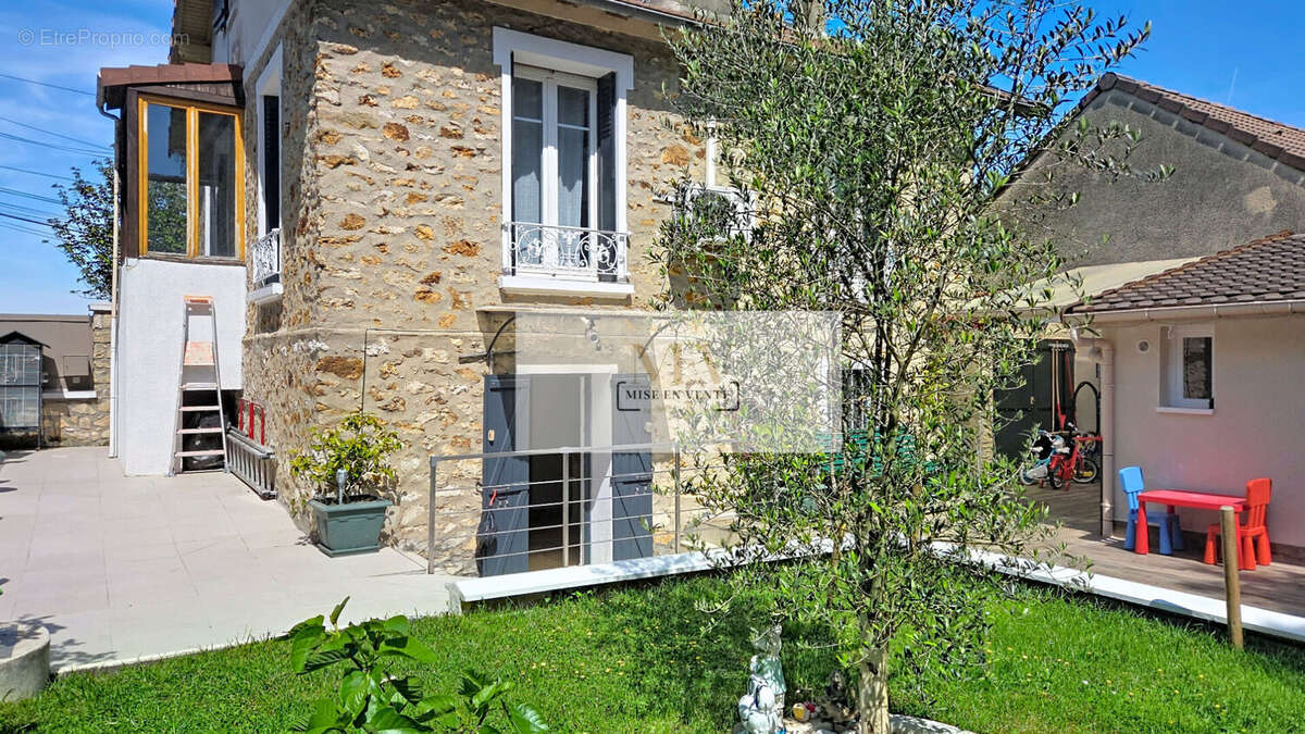 Maison à VILLIERS-SUR-MARNE