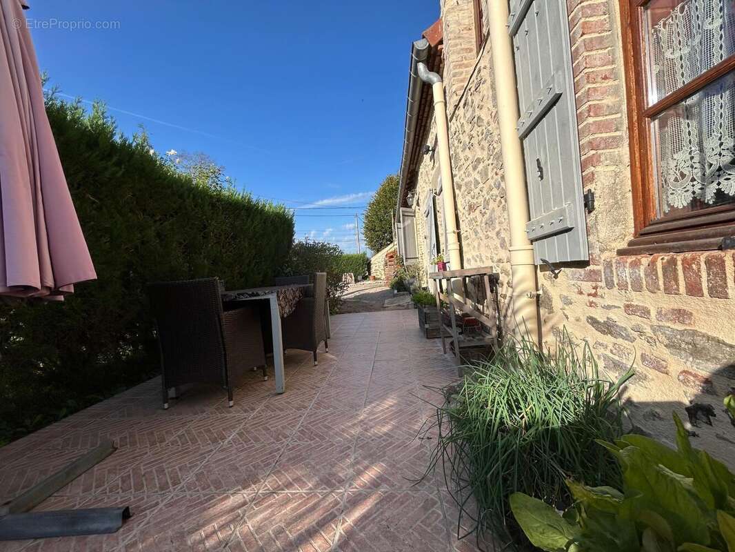 Photo 2 - Maison à FLEURIEL