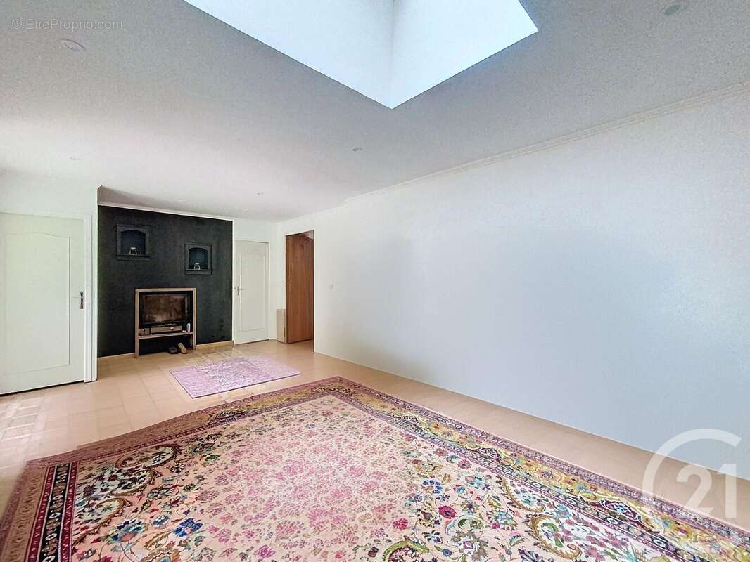 Maison 165 m² à Balloy  - photo 3