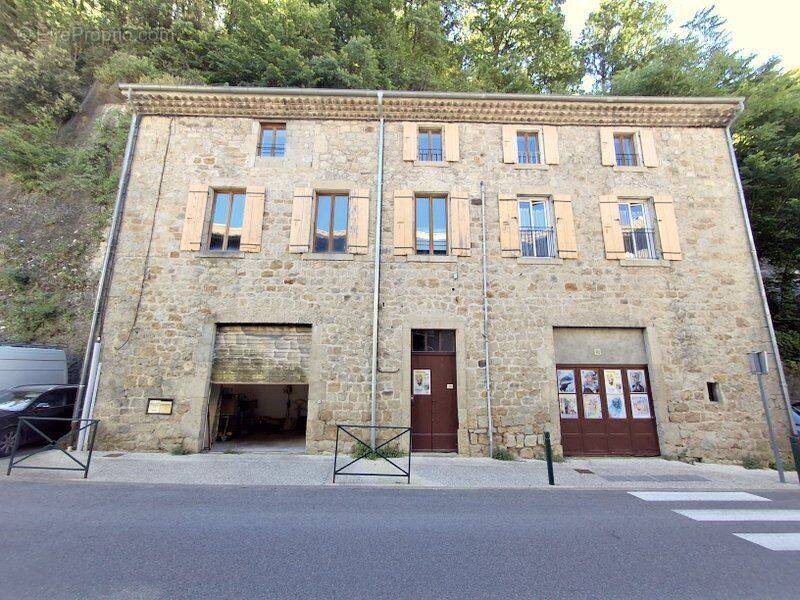 Appartement à LARGENTIERE