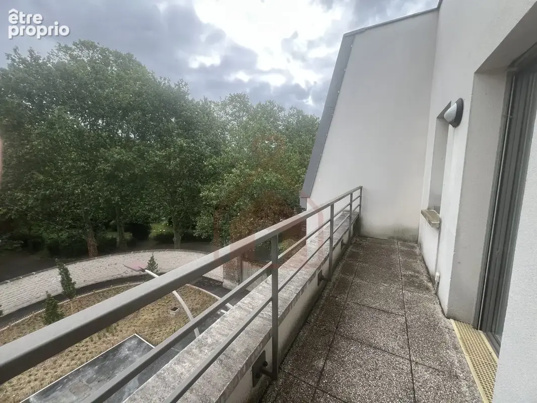Appartement 2 pièces 38 m² à vendre à Le Kremlin-Bicetre (94270) - photo 2