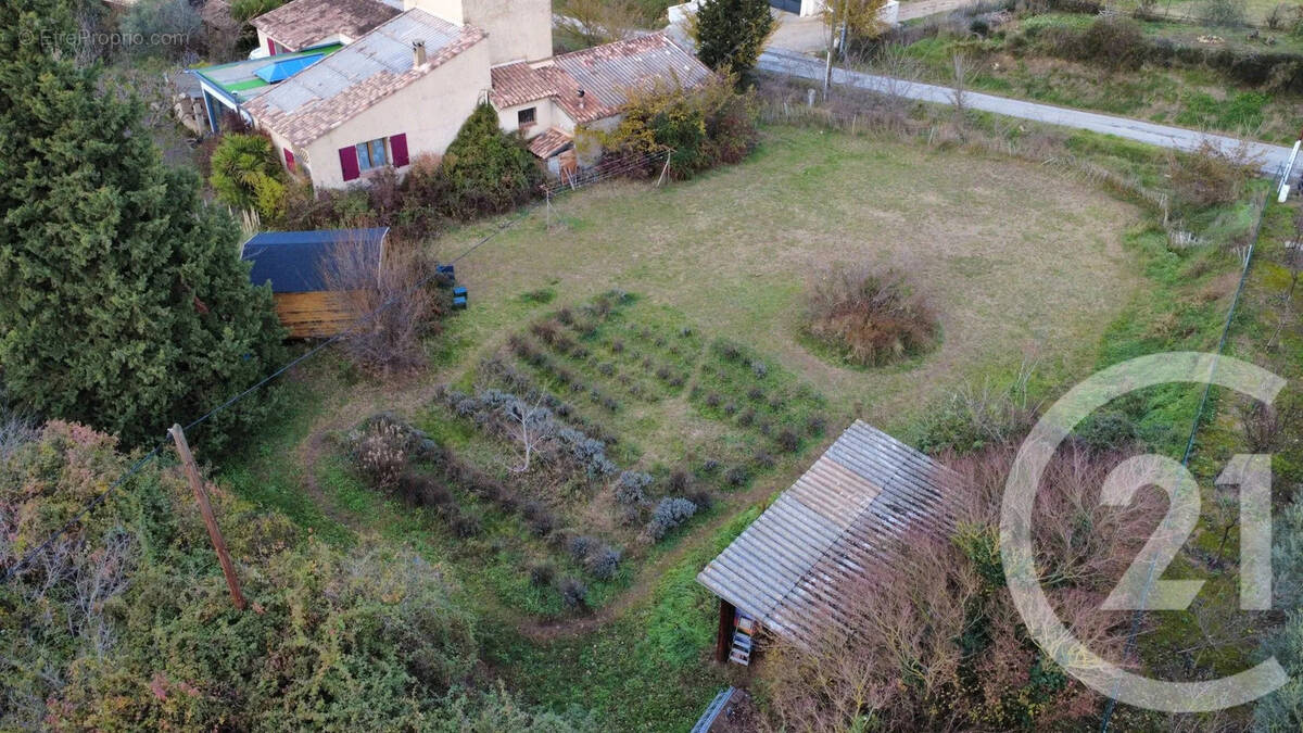 Terrain à TRETS