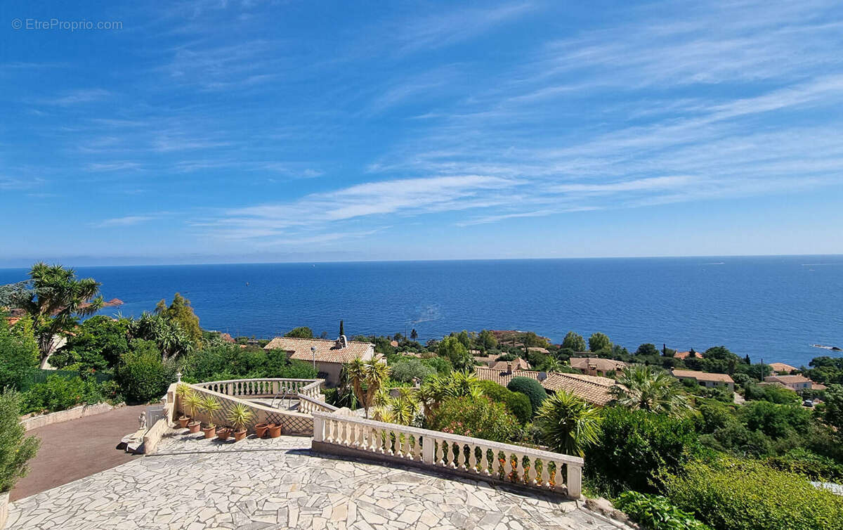 EXCLUSIVITE Villa  vue mer panoramique. - photo 17