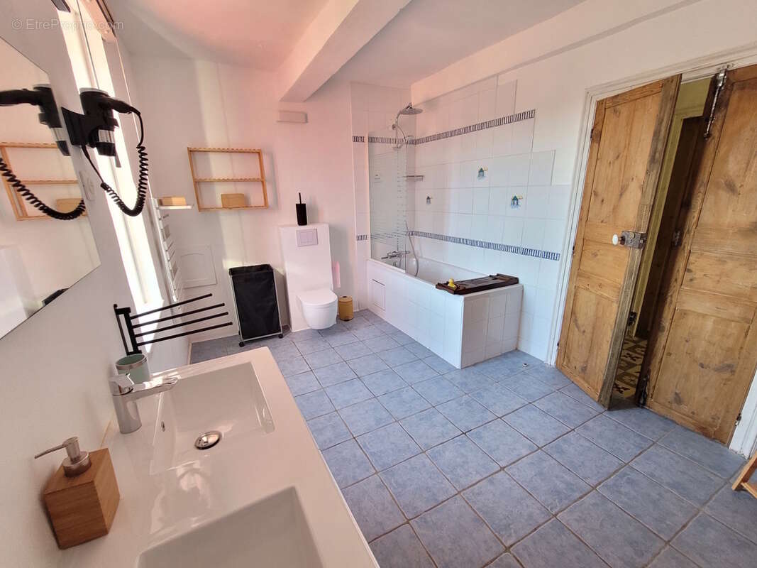 Maison à FAUGERES