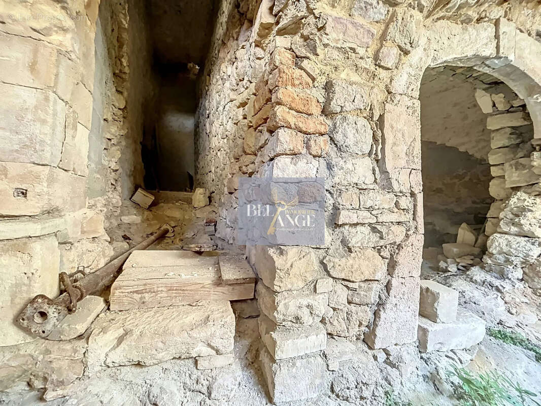 Maison à LABASTIDE-DE-VIRAC